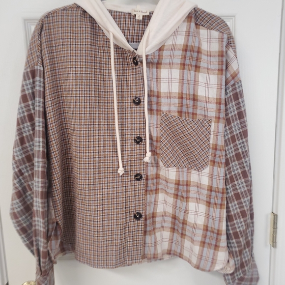 Hem & Thread Flannel - Picture 2 of 13